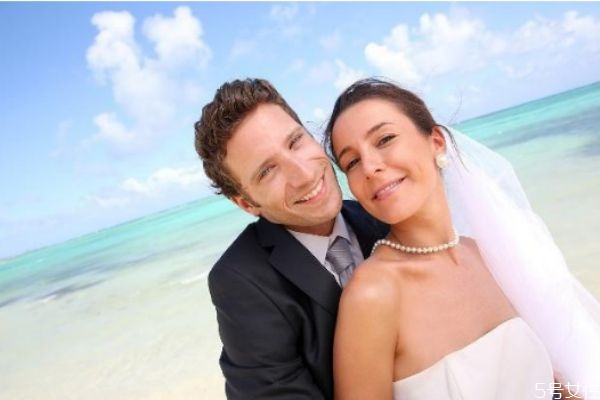 男人為什么主動分房睡 男人要分房睡的原因 男人為什么主動分房睡 男人要分房睡的原因