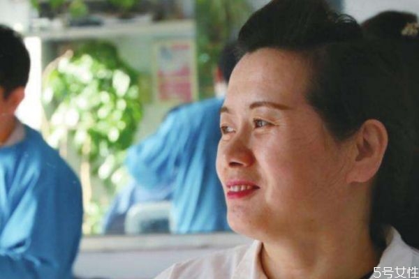 刮臉毛有什么好處 刮臉毛的作用有什么 刮臉毛有什么好處 刮臉毛的作用有什么