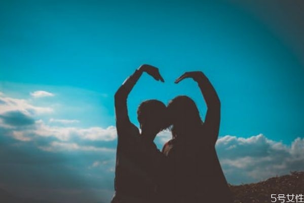 女人決心離婚為何拖著 怎么能讓老婆回心轉(zhuǎn)意 女人決心離婚為何拖著 怎么能讓老婆回心轉(zhuǎn)意