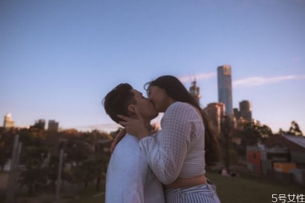 離婚兩個(gè)月如何挽回 離婚了如何挽回老公 離婚兩個(gè)月如何挽回 離婚了如何挽回老公