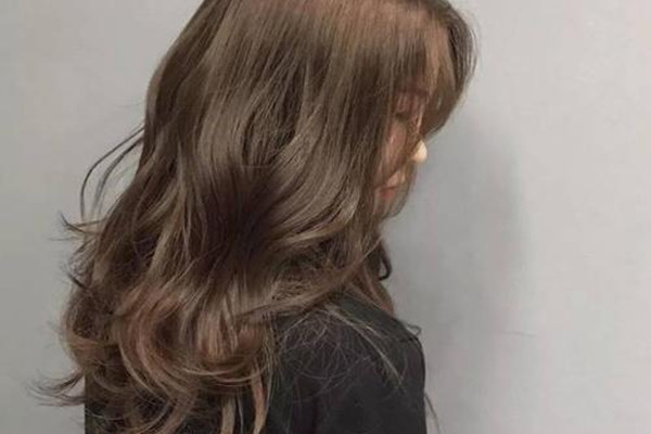 臉大適合燙什么卷發(fā) 臉大燙什么卷發(fā)好看 臉大適合燙什么卷發(fā) 臉大燙什么卷發(fā)好看