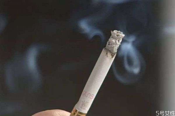抽煙對(duì)皮膚有影響嗎 抽煙會(huì)影響皮膚嗎