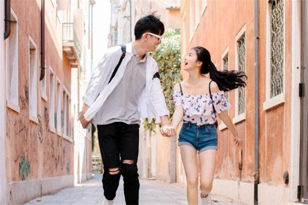 怎么和自己暗戀的女生搭訕 和暗戀的女生搭訕說(shuō)什么好 怎么和自己暗戀的女生搭訕 和暗戀的女生搭訕說(shuō)什么好