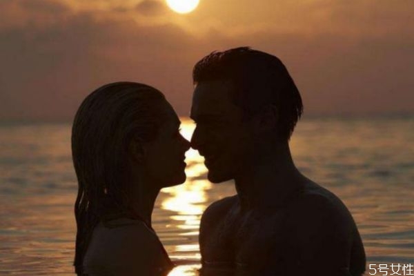 什么樣才算男女正式交往 戀愛(ài)的真正意義 什么樣才算男女正式交往 戀愛(ài)的真正意義