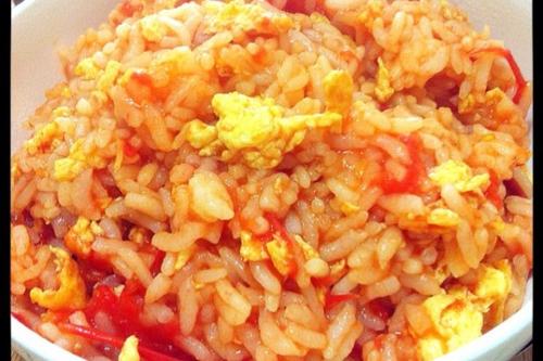 番茄炒飯?jiān)趺醋?番茄炒飯的正確做法 番茄炒飯?jiān)趺醋?番茄炒飯的正確做法