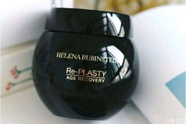 夏季可以使用面霜嗎 面霜可以在夏季使用嗎 夏季可以使用面霜嗎 面霜可以在夏季使用嗎