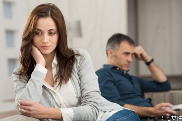 老公經(jīng)常出軌怎么辦才好 老公經(jīng)常出軌應(yīng)該怎么解決 老公經(jīng)常出軌怎么辦才好 老公經(jīng)常出軌應(yīng)該怎么解決