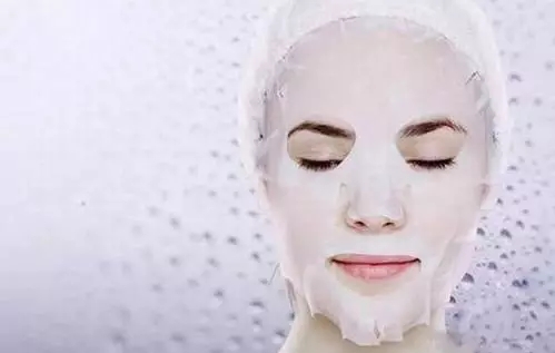 自制防曬修復(fù)面膜 亮白肌膚透出來(lái)