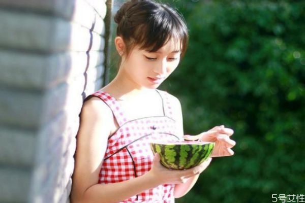 女朋友好看是什么體驗 女朋友長得漂亮是什么感覺