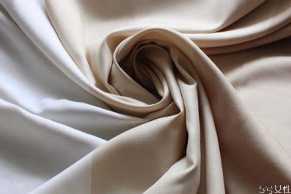 天絲和真絲的區(qū)別 天絲和真絲的不同 天絲和真絲的區(qū)別 天絲和真絲的不同