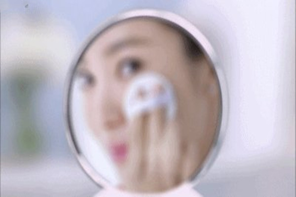 學(xué)生素顏妝怎么畫 學(xué)生素顏妝的畫法 學(xué)生素顏妝怎么畫 學(xué)生素顏妝的畫法