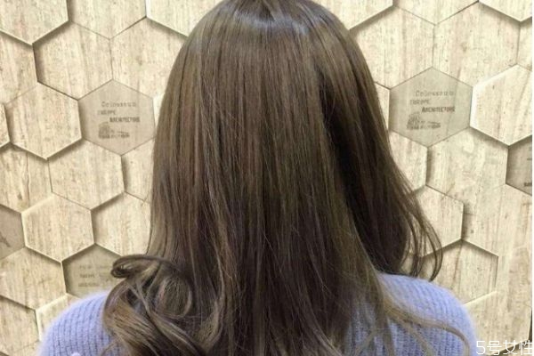 悶青灰是什么顏色 亞麻灰煙灰悶青區(qū)別 悶青灰是什么顏色 亞麻灰煙灰悶青區(qū)別