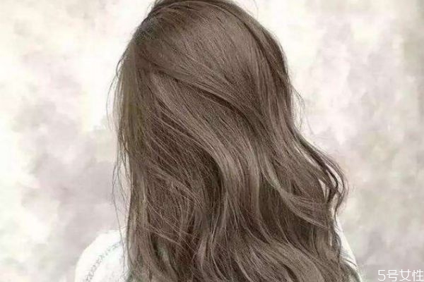 煙草棕發(fā)色顯白嗎 煙草棕發(fā)色容易掉色嗎 煙草棕發(fā)色顯白嗎 煙草棕發(fā)色容易掉色嗎