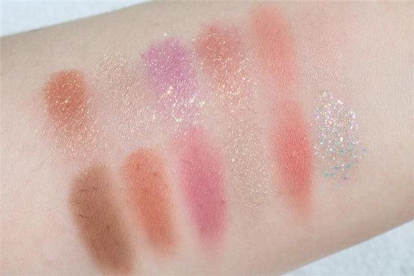 完美日記錦鯉盤試色 完美日記錦鯉盤好用嗎 完美日記錦鯉盤試色 完美日記錦鯉盤好用嗎