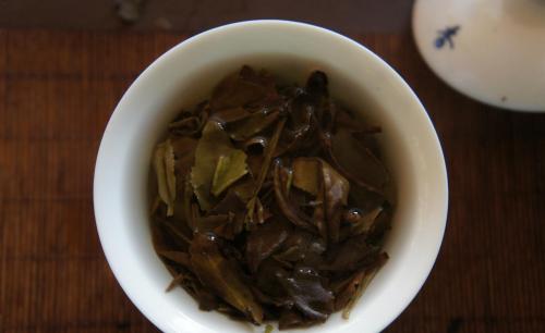 白牡丹茶產(chǎn)于哪里 白牡丹茶什么味道 白牡丹茶產(chǎn)于哪里 白牡丹茶什么味道