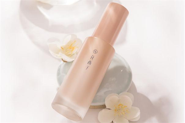 花西子粉底液好用嗎 花西子粉底液測(cè)評(píng) 花西子粉底液好用嗎 花西子粉底液測(cè)評(píng)