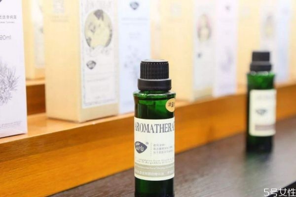 阿芙荷荷巴油的護(hù)膚功效 阿芙荷荷巴油的護(hù)膚作用 阿芙荷荷巴油的護(hù)膚功效 阿芙荷荷巴油的護(hù)膚作用