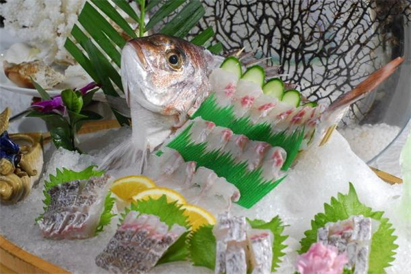 加吉魚不能和什么一起吃 加吉魚適合什么人吃 加吉魚不能和什么一起吃 加吉魚適合什么人吃