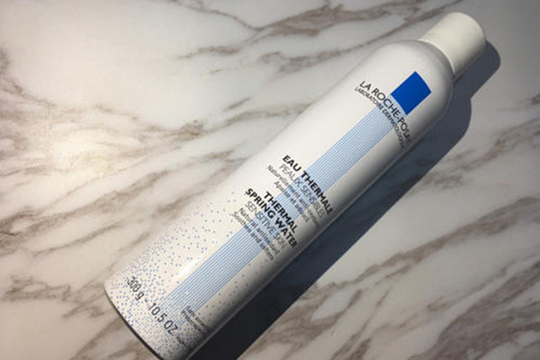 理膚泉舒緩噴霧的功效 理膚泉舒緩噴霧的特色 理膚泉舒緩噴霧的功效 理膚泉舒緩噴霧的特色