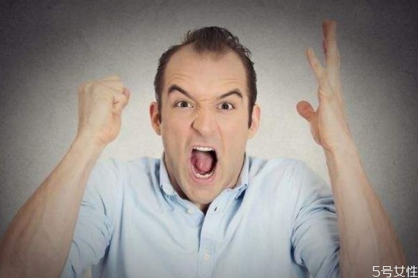 男生大男子主義的表現(xiàn) 什么是男生大男子主義 男生大男子主義的表現(xiàn) 什么是男生大男子主義