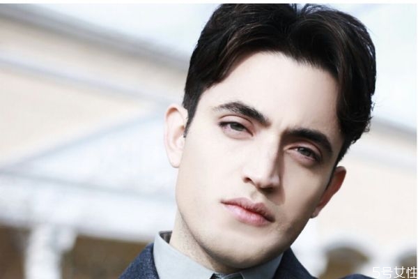 男生大男子主義的表現(xiàn) 什么是男生大男子主義 男生大男子主義的表現(xiàn) 什么是男生大男子主義