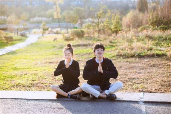 女生想你了會(huì)有哪些暗示 女生哪些話代表想你了 女生想你了會(huì)有哪些暗示 女生哪些話代表想你了