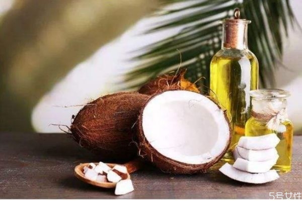 椰子油護發(fā)一周做幾次 椰子油護發(fā)的危害 椰子油護發(fā)一周做幾次 椰子油護發(fā)的危害