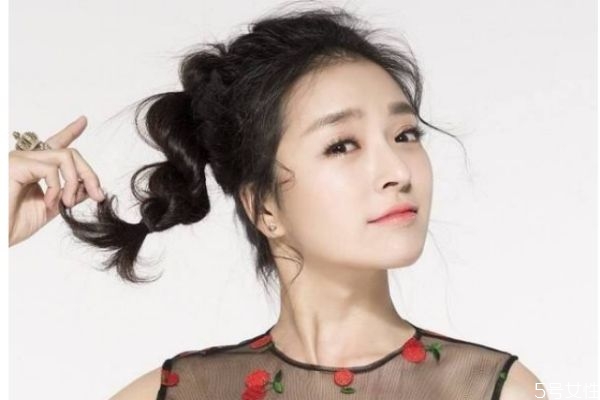 麻花辮怎么扎好看 好看的麻花辮扎發(fā) 麻花辮怎么扎好看 好看的麻花辮扎發(fā)