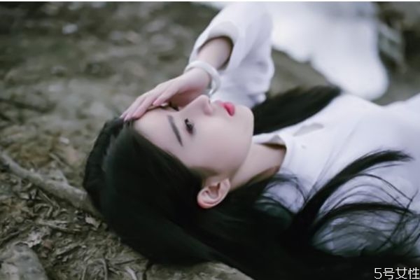 日常關(guān)心問(wèn)候女生的話 真正愛(ài)你的人經(jīng)典語(yǔ)錄 日常關(guān)心問(wèn)候女生的話 真正愛(ài)你的人經(jīng)典語(yǔ)錄