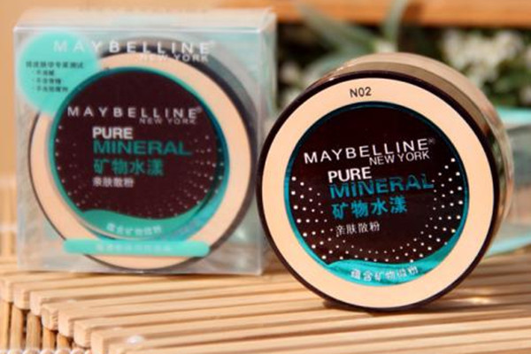 美寶蓮礦物水感親膚粉底液怎樣挑選 美寶蓮礦物水感親膚粉底液的優(yōu)點 美寶蓮礦物水感親膚粉底液怎樣挑選 美寶蓮礦物水感親膚粉底液的優(yōu)點