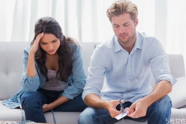 為什么有婚前恐懼癥 婚前恐懼癥產(chǎn)生的原因 為什么有婚前恐懼癥 婚前恐懼癥產(chǎn)生的原因