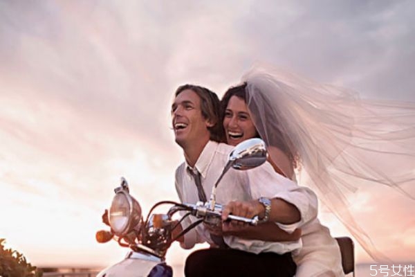 吵完架老公不回家怎么辦 男人吵架不回家正常嗎 吵完架老公不回家怎么辦 男人吵架不回家正常嗎