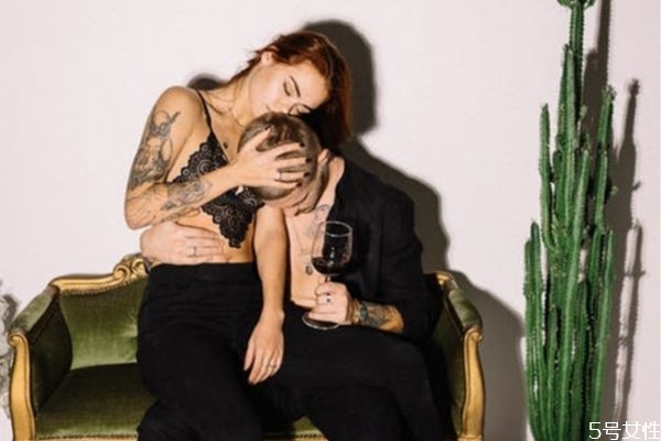 怎樣挽回傷透心的女人 動手打老婆如何認錯 怎樣挽回傷透心的女人 動手打老婆如何認錯