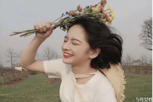 怎么挑選合適的假發(fā) 假發(fā)的價格 怎么挑選合適的假發(fā) 假發(fā)的價格