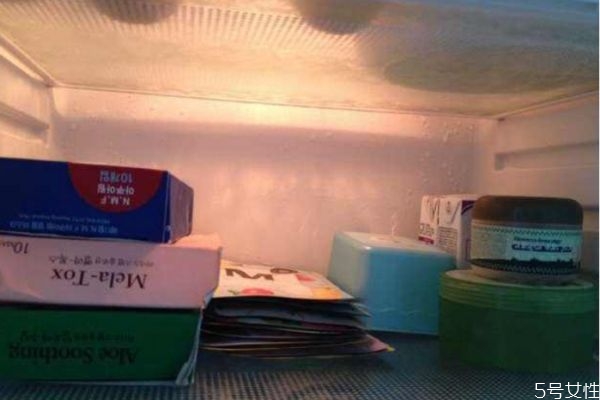 面膜放冰箱里效果好嗎 面膜放冰箱里有什么作用 面膜放冰箱里效果好嗎 面膜放冰箱里有什么作用
