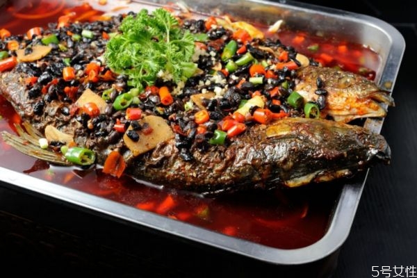 烤魚(yú)應(yīng)該用什么魚(yú)好 烤魚(yú)應(yīng)該怎么選擇魚(yú) 烤魚(yú)應(yīng)該用什么魚(yú)好 烤魚(yú)應(yīng)該怎么選擇魚(yú)