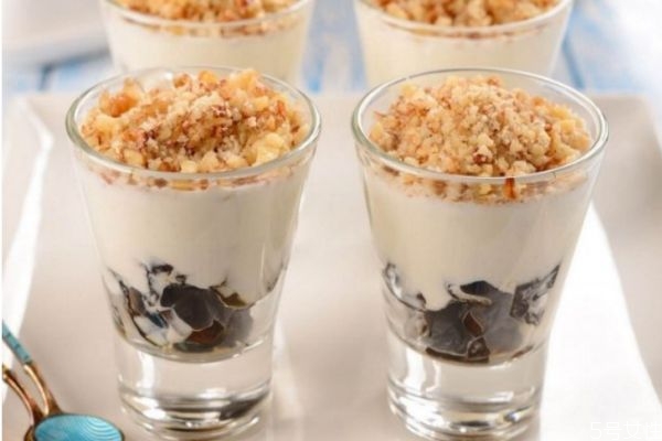 奶茶一般可以存放多長時間 奶茶存放的時間一般多久 奶茶一般可以存放多長時間 奶茶存放的時間一般多久