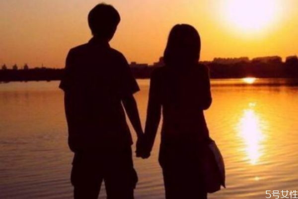 兩地分居如何試探出軌 兩地分居出軌的前兆 兩地分居如何試探出軌 兩地分居出軌的前兆