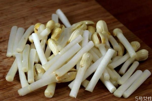 花生芽不熟可以吃嗎 花生芽不熟有毒嗎 花生芽不熟可以吃嗎 花生芽不熟有毒嗎