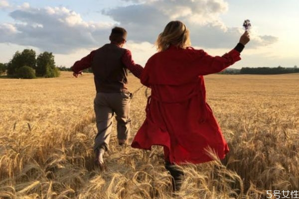 男人提離婚但又沒行動 男人開始計劃離婚的表現(xiàn) 男人提離婚但又沒行動 男人開始計劃離婚的表現(xiàn)