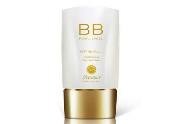 只涂bb霜出門(mén)可以嗎 可以只涂bb霜出門(mén)嗎 只涂bb霜出門(mén)可以嗎 可以只涂bb霜出門(mén)嗎