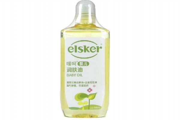 潤膚油和潤膚露的區(qū)別 潤膚油和潤膚露的不同 潤膚油和潤膚露的區(qū)別 潤膚油和潤膚露的不同