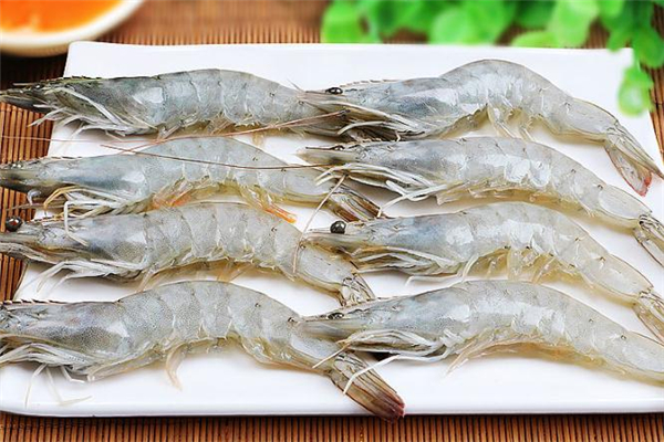 白蝦蝦頭可以吃嗎 白蝦哪些部位不能吃 白蝦蝦頭可以吃嗎 白蝦哪些部位不能吃