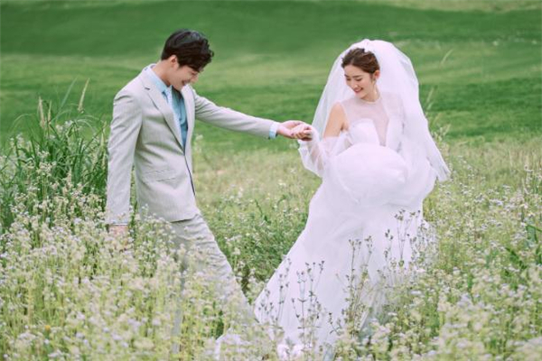 曖昧對象吃醋了要哄嗎 曖昧對象吃醋了怎么哄 曖昧對象吃醋了要哄嗎 曖昧對象吃醋了怎么哄