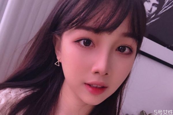 隆鼻后多久拆線 隆鼻后拆線的時(shí)間 隆鼻后多久拆線 隆鼻后拆線的時(shí)間