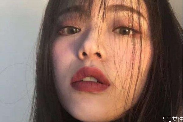 隆鼻后多久拆線 隆鼻后拆線的時(shí)間 隆鼻后多久拆線 隆鼻后拆線的時(shí)間