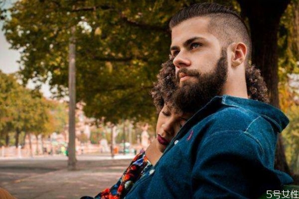 男人真分手的表現(xiàn)有什么 如何分辨男人是不是真分手 男人真分手的表現(xiàn)有什么 如何分辨男人是不是真分手