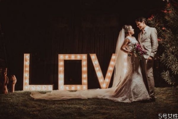 男朋友不想結婚還要等嗎 男朋友說不結婚一輩子在一起 男朋友不想結婚還要等嗎 男朋友說不結婚一輩子在一起