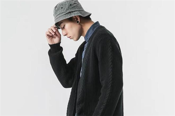 日系針織開(kāi)衫怎么搭配 日系針織開(kāi)衫搭配圖片