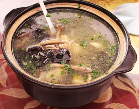 茶樹菇燉雞湯的做法 茶樹菇燉雞湯的營養(yǎng)價值 茶樹菇燉雞湯的做法 茶樹菇燉雞湯的營養(yǎng)價值